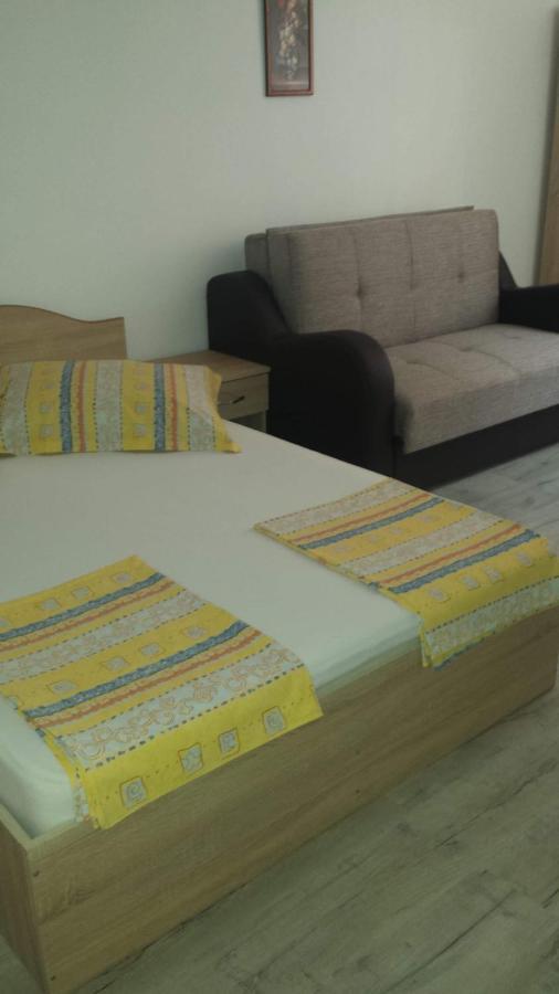 Casamarinela Hotel Orsova Kültér fotó